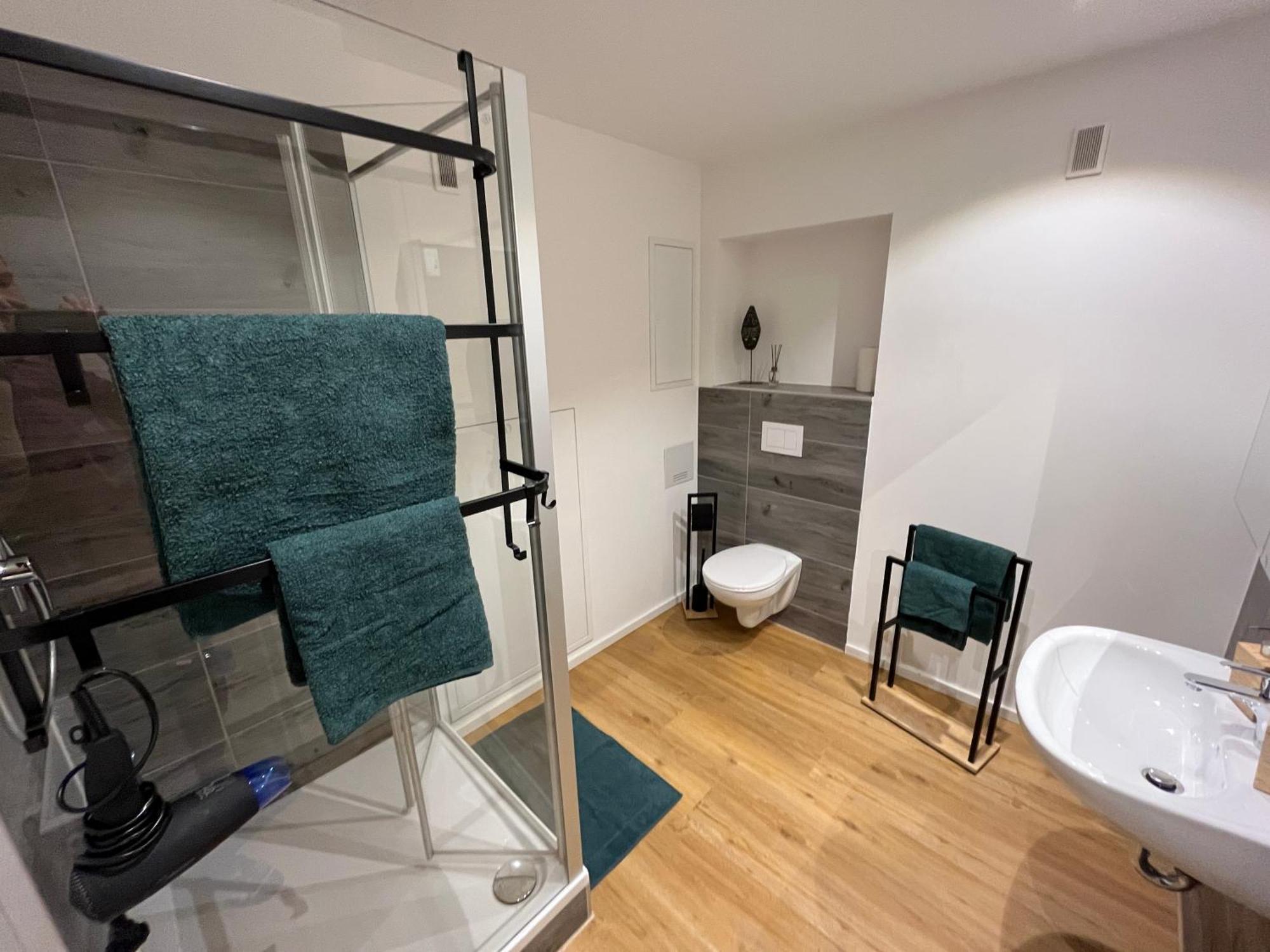 Traumhafte Business & Relax Wohnung Direkt Im Stadtkern Oettingens By Elation Homes Oettingen in Bayern Kültér fotó