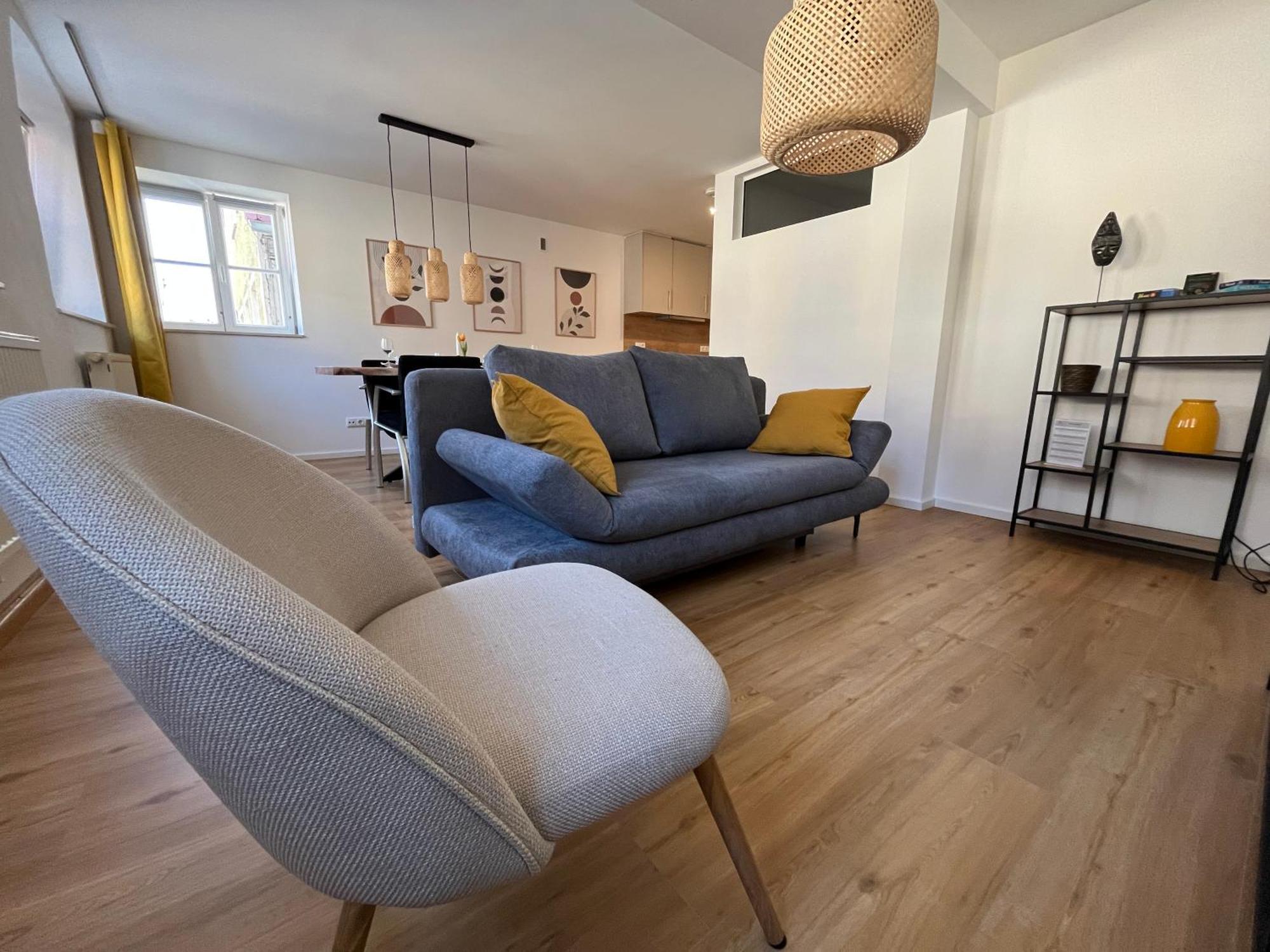 Traumhafte Business & Relax Wohnung Direkt Im Stadtkern Oettingens By Elation Homes Oettingen in Bayern Kültér fotó